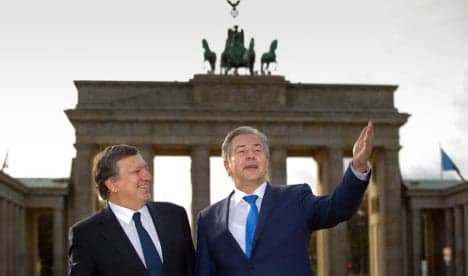 Barroso warns Germany against less austerity