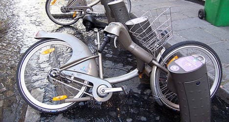 Velib' vandals puncture Paris bike scheme