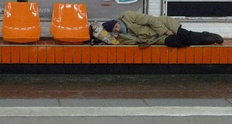 Homeless Frenchmen tweet about their lives