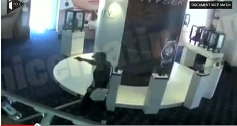 VIDEO: See lone robber pull off biggest ever heist