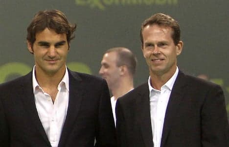 Federer hires 'childhood hero' Edberg for 2014