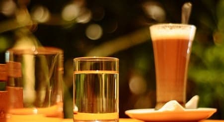 'Mafia boss' swindles drinks from bar