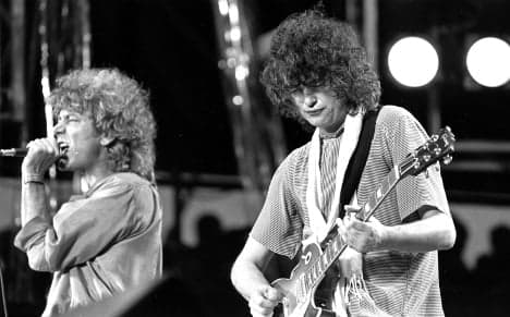 Spotify adds Zeppelin and free mobile service