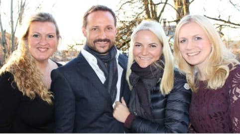 Mette-Marit shows recovery with night out