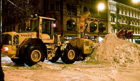 Snowplough in Norway saves buried cyclist