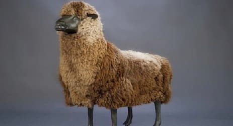 Sheep sculptures fetch record auction prices