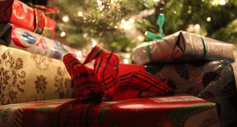 Police keep 24-hr watch over empty Xmas gifts