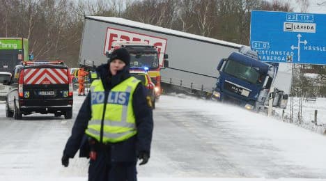 Sweden's -40C freeze wreaks traffic havoc