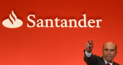 Banking titan Santander reports 2013 profit leap