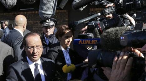 'French media must grill Hollande over this farce'