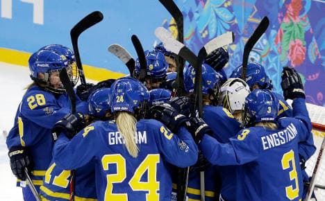 Sweden struggle to climb women's hockey ladder