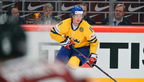 Hockey star's doping ban 'was political': GM