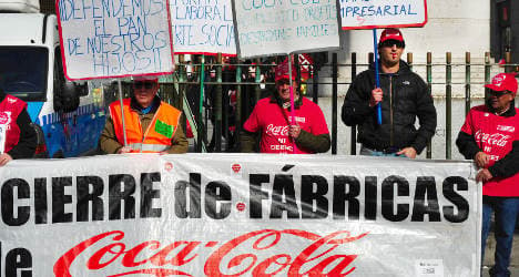 Coca-Cola workers slam lay-off deal
