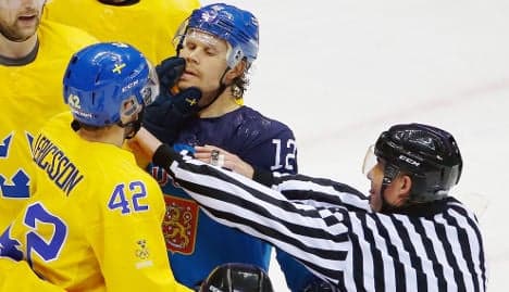Sweden's men reach ice hockey final in Sochi