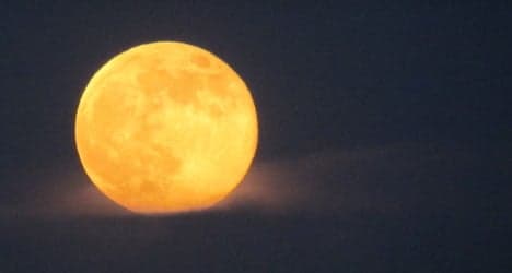 Spanish scientists film massive lunar smash
