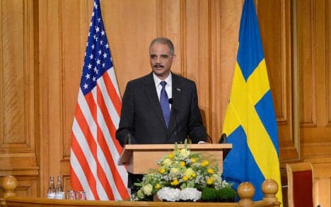 Holder hails Sweden as human rights 'champion'