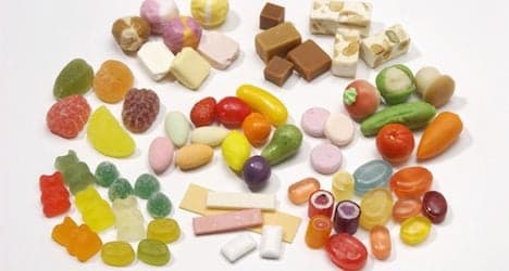 Swiss residents gobble more sweets in 2013