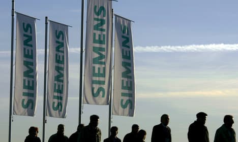 Siemens 'to invest long-term in Russia'