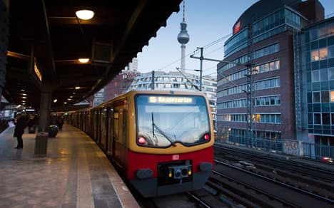 Teen dies while 'train surfing' on Berlin S-Bahn