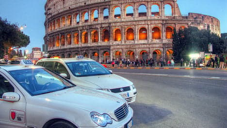 Rome taxi driver returns €14k to Russian tourist