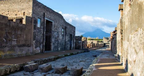 Pompeii crumbles after heavy rain