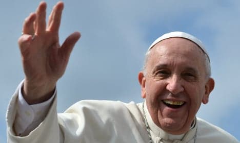 Pope 'more popular than Colosseum'