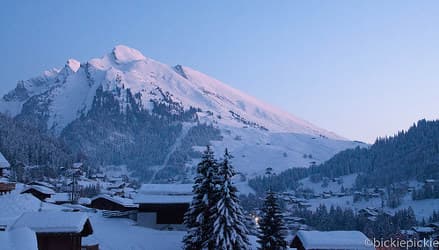 Brit dies after ski slope crash in French Alps