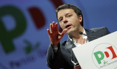 Renzi trims car perks in round of tax cuts