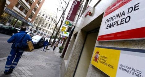 Spain 'fiddles numbers' to shave jobless rate