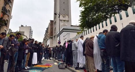 Threat letter to French mosque praises far right