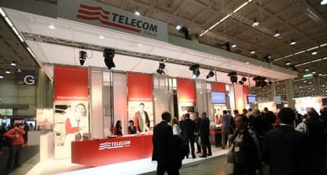 Telecom Italia reports quarterly profit plunge