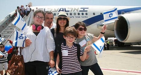 French Jews leave for Israel in record numbers