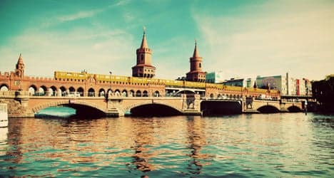 Spanish tourist falls from Berlin bridge and drowns