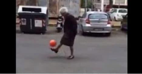 Italian football-playing 'granny' goes viral