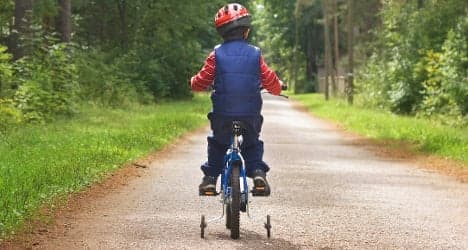Paris rolls out Velib' bike rental scheme for kids