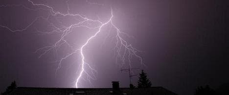 Lightning strikes four hikers in Upper Austria