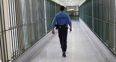 Armed men break French drug kingpin out of jail