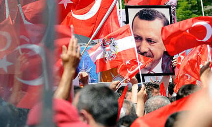 Turkish PM to visit Vienna