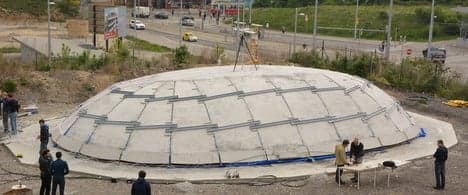 Scientists invent inflatable concrete dome