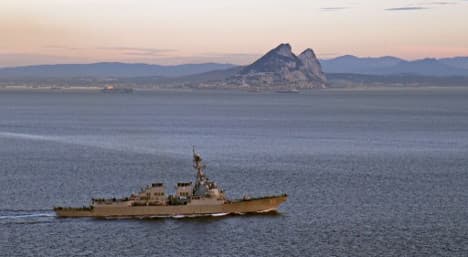 Spanish war ship stirs up Gibraltar tensions