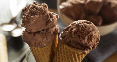 US tourists outraged over €42 ice cream bill