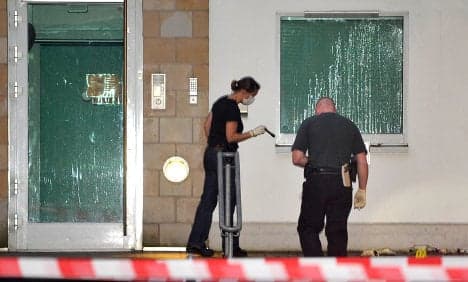 Synagogue attacked, rabbi gets death threats