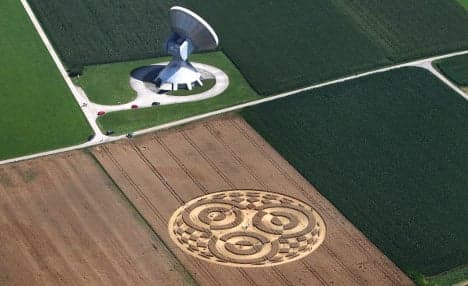 Huge Bavarian crop circle puzzles crowds