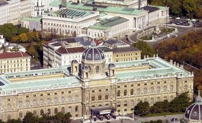 Vienna records new high in overnight stays