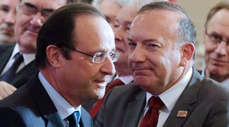 'Disastrous' economy claim riles Hollande
