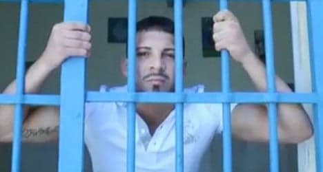VIDEO: Inmates get 'Happy' in Italian prison