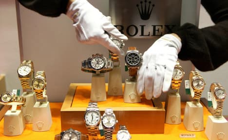 Trash can masks luxury watch raid