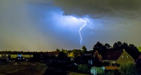 Violent storms to drench south-western France