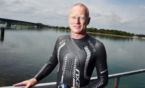 'Mad professor' to swim length of Rhine