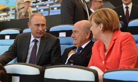 Merkel to push for 'swift' EU Russia sanctions
